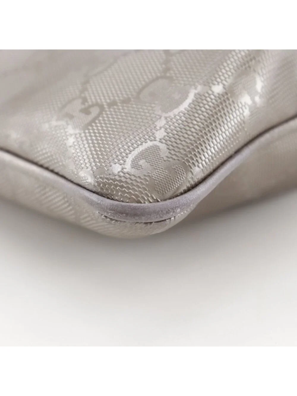 Gucci GG Supreme Blanc Shoulder